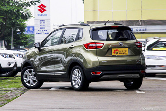 2016款长安CS15 1.5L手动时尚版