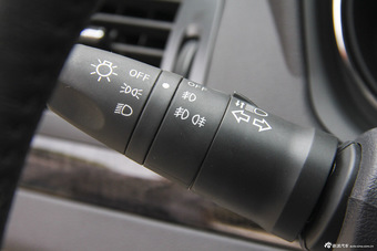 2016款风神A60 1.5L手动尊贵型