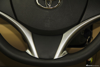 2016款YARiS L致炫1.5L自动劲速版