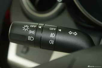 2012款马自达3星聘2厢