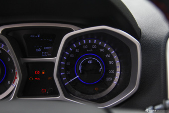 2016款瑞风S3 1.5L手动豪华智能尊享版