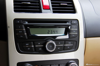 2013款中华H330 1.5L自动豪华型