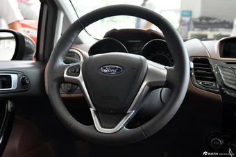 2013款嘉年华两厢