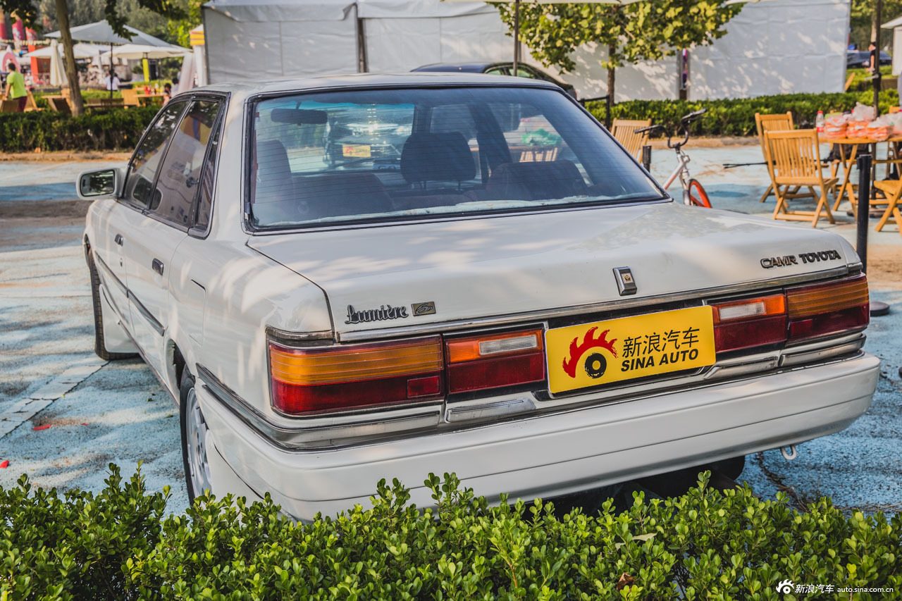 丰田凯美瑞全球家族亮相老爷车展