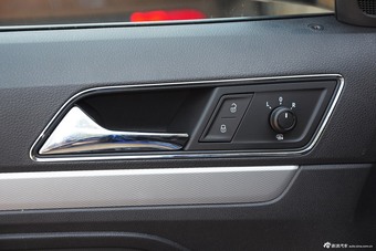 2015款朗行230TSI DSG舒适版