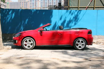 2013款高尔夫GIT敞篷版