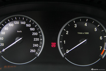 2014款宝马X5 3.0T自动xDrive35i尊享型