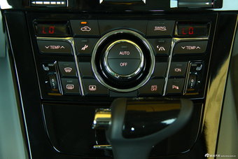 2013款红旗H7 3.0L自动尊贵型