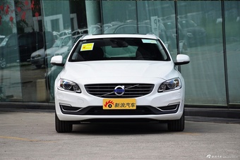 2017款沃尔沃V60  2.0T自动 T5 智逸版