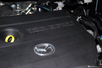 2013款马自达8 2.5L自动尊贵版