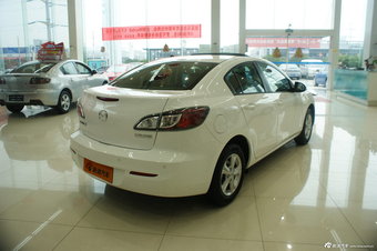 2011款马自达3星骋三厢