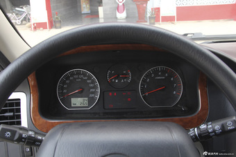 2016款金杯阁瑞斯2.0L手动快运舒适型