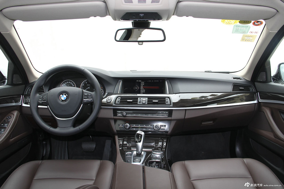 2014款宝马5系525Li豪华设计套装
