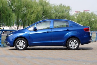2015款吉利英伦C5 1.5L自动三厢尊贵型