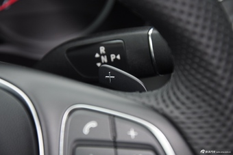 20015款奔驰C级C200旅行版