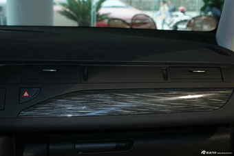 2012款东风雪铁龙C5