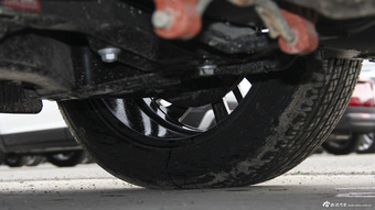 2015款中华V3 1.5T自动精英型