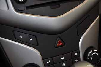 2013款科鲁兹1.6L自动舒适型