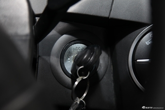 2014款爱腾2.3L四驱自动豪华汽油版