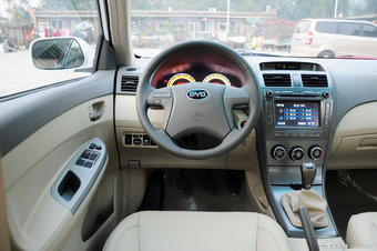 2012款比亚迪L3实拍