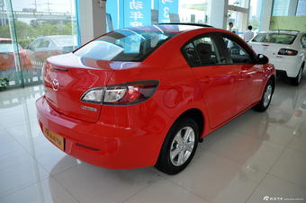 2013款马自达3星骋三厢1.6L自动精英型