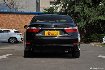 2014款雷克萨斯ES250自动豪华版