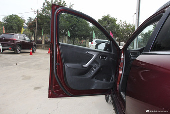 2015款东风雪铁龙C3-XR 1.6L自动智能型