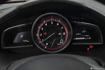 2016款马自达3昂克赛拉2.0L自动两厢旗舰型