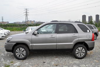 2013款狮跑2.0L GLS手动两驱版