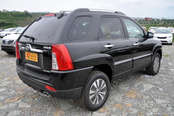 2013款狮跑2.0L GLS自动两驱版