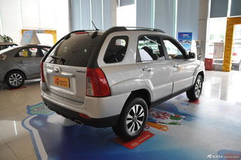2013款狮跑2.0L GLS自动两驱版