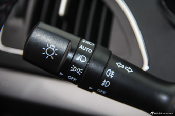 2015款瑞风S5 1.5T自动豪华型