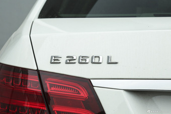 2015款奔驰E260L 2.0T自动