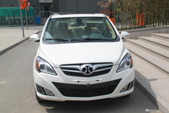 2013款北京汽车E系列三厢