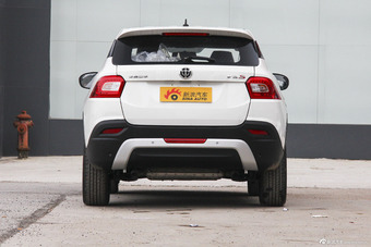 2015款中华V3 1.5T自动精英型