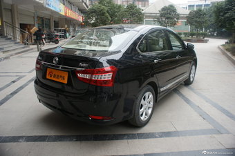 2012款东风风神A60到店实拍