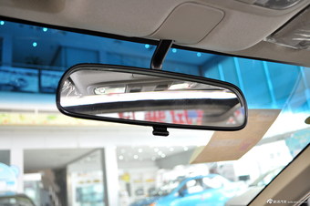 2013款凌派1.8L自动豪华版 探戈红