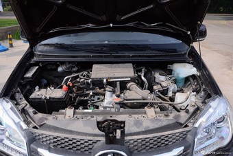 2015款森雅S80 1.5L 手动都市版7座