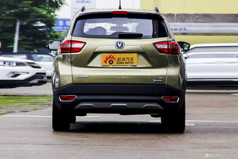 2016款长安CS15 1.5L手动时尚版