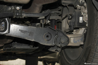 2015款哈弗H6 Coupe 2.0T自动两驱尊贵型