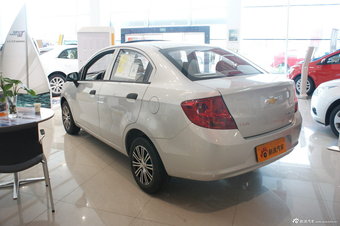 2012款新赛欧三厢