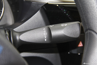 2016款雷凌1.6L手动新锐版E