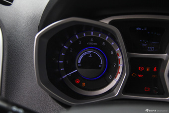 2016款瑞风S3 1.5L手动豪华智能尊享版