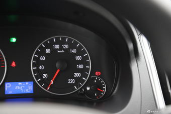 2016款吉利金刚三厢1.5L自动尊贵型 国V