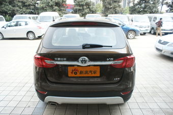 2012款中华V5 1.5T自动两驱豪华型