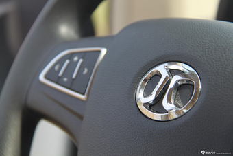 2013款北京汽车E系列三厢