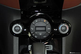 2013款嘉年华两厢