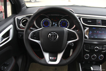 2015款中华V3 1.5T自动精英型