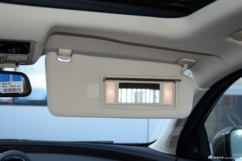 2016款捷豹XJL 3.0L自动SC四驱全景商务版