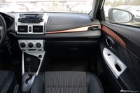 2016款YARiS L致炫1.5L自动劲速天窗版